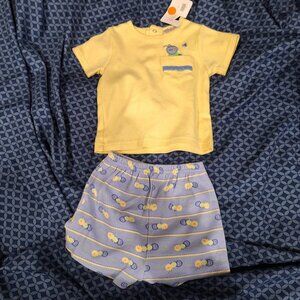 tiny little ants top and shorts